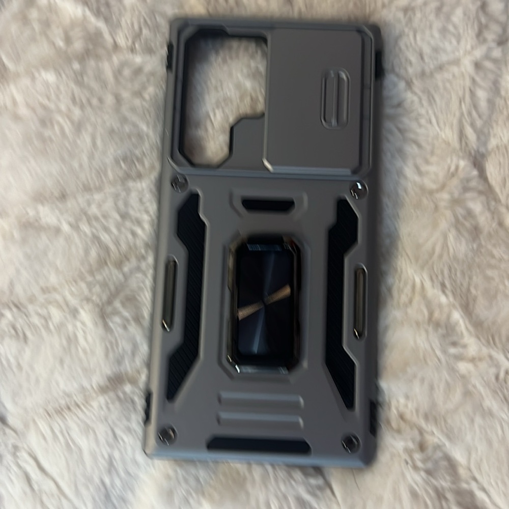 Phone case - Picture 2 of 6